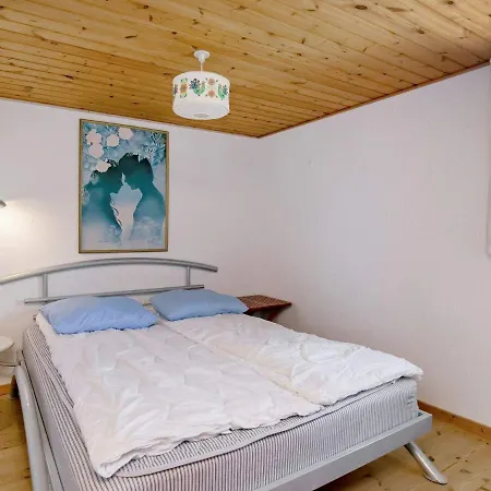16 Person In Ulfborg